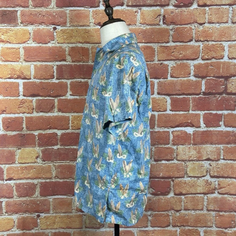 Go Barefoot Hawaiian Shirt Button Up Reverse Print Tropical Surf Mens Size Small